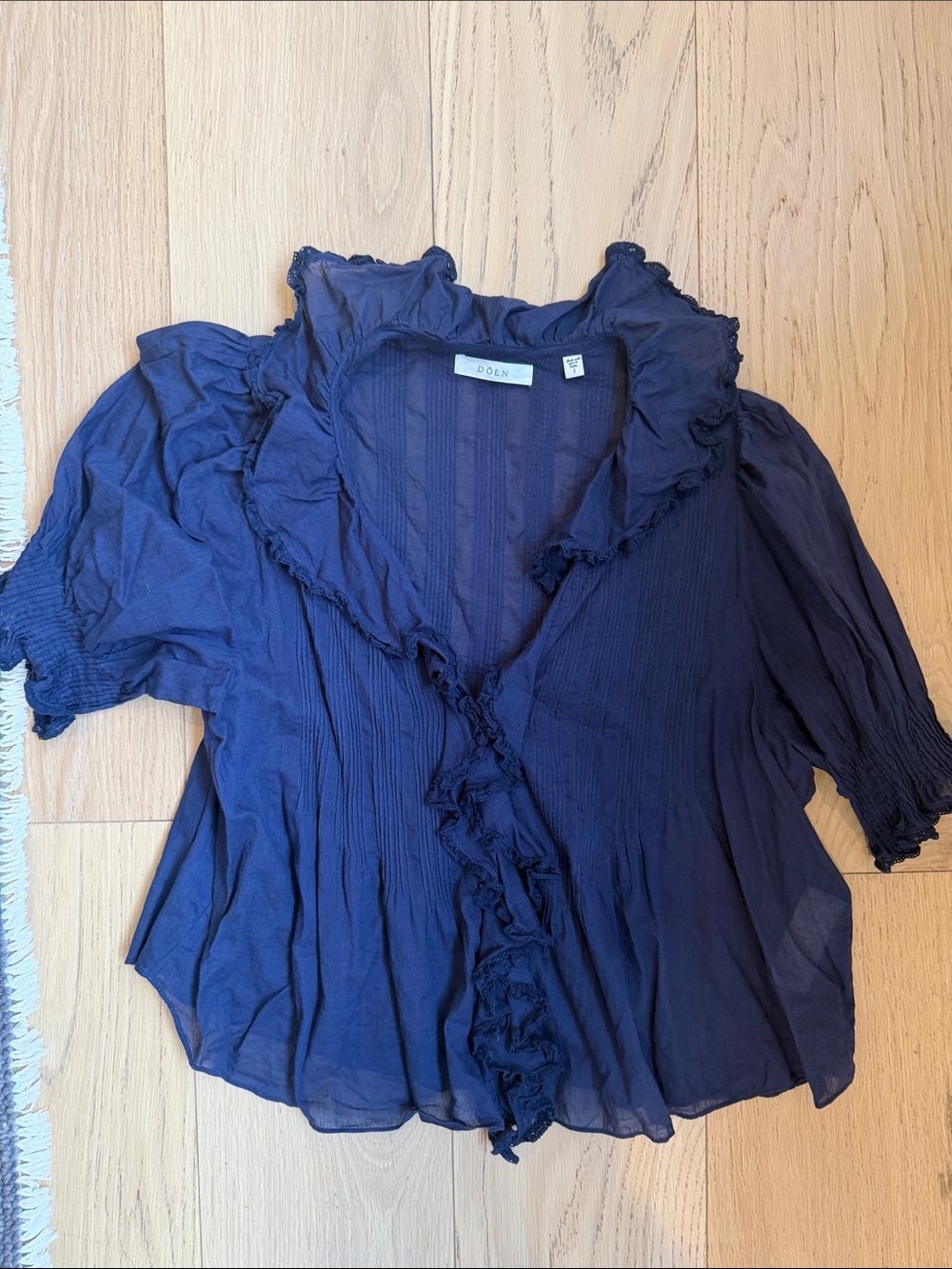 Doen Henri Ruffled Top